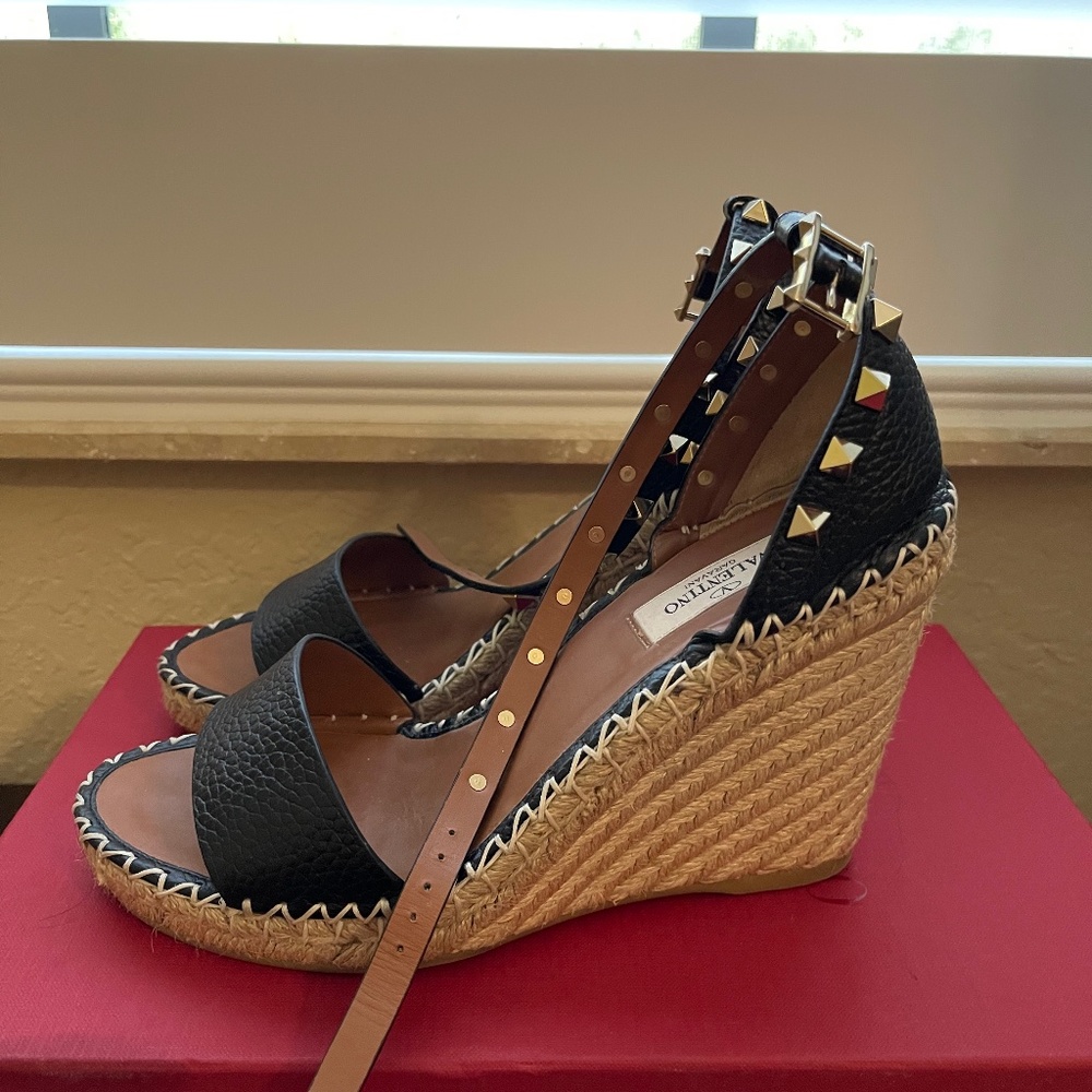 Valentino Wedge Sandal Size 37